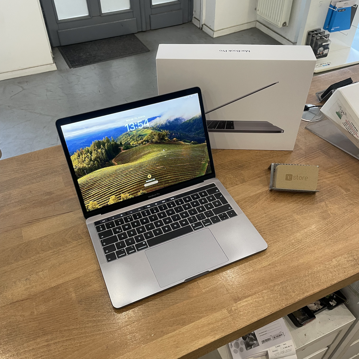 2019 MacBook Pro 13' / 16GB / 2TB