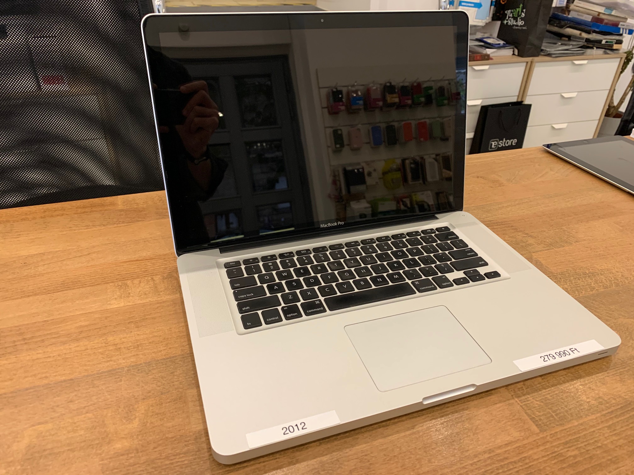 2012 macbook pro 15 inch